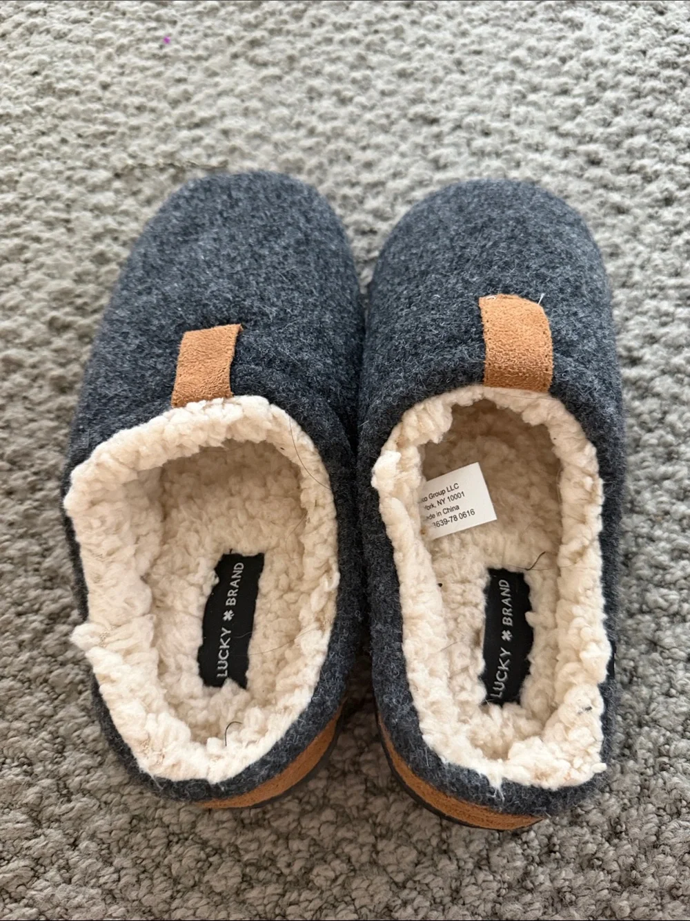 Lucky Brand Kids Gray Slip-On Slippers with Cream Fleece